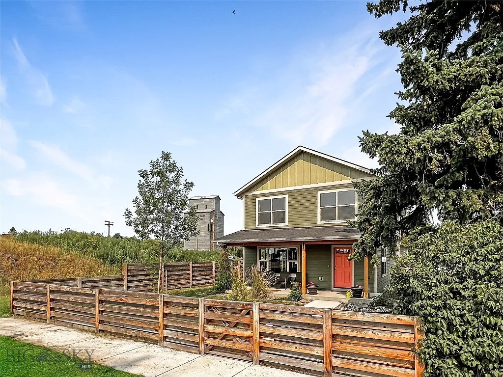 316 S 4th St, Manhattan, MT 59741